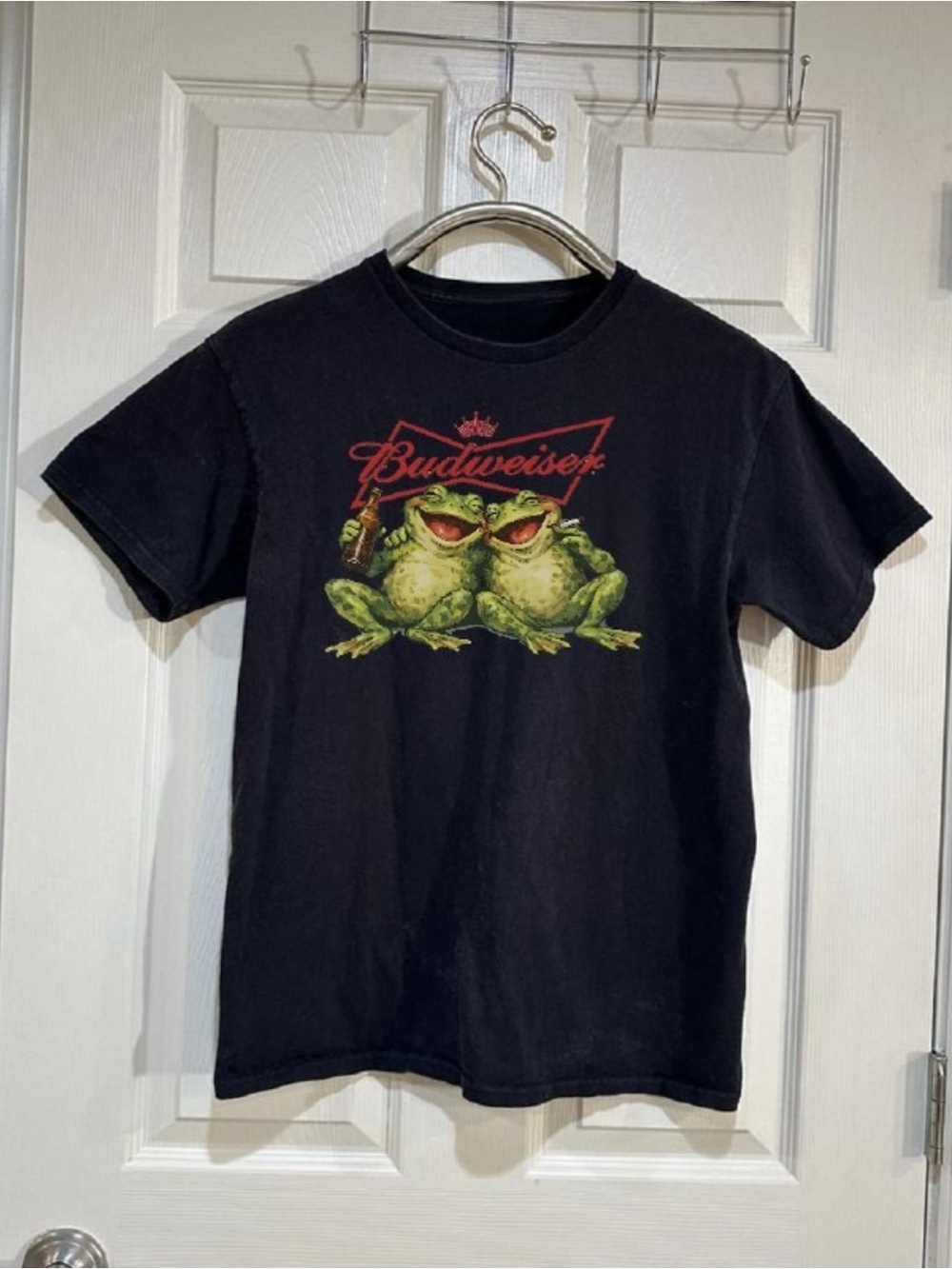 Budweiser Frogs Graphic T-Shirt Black Unisex